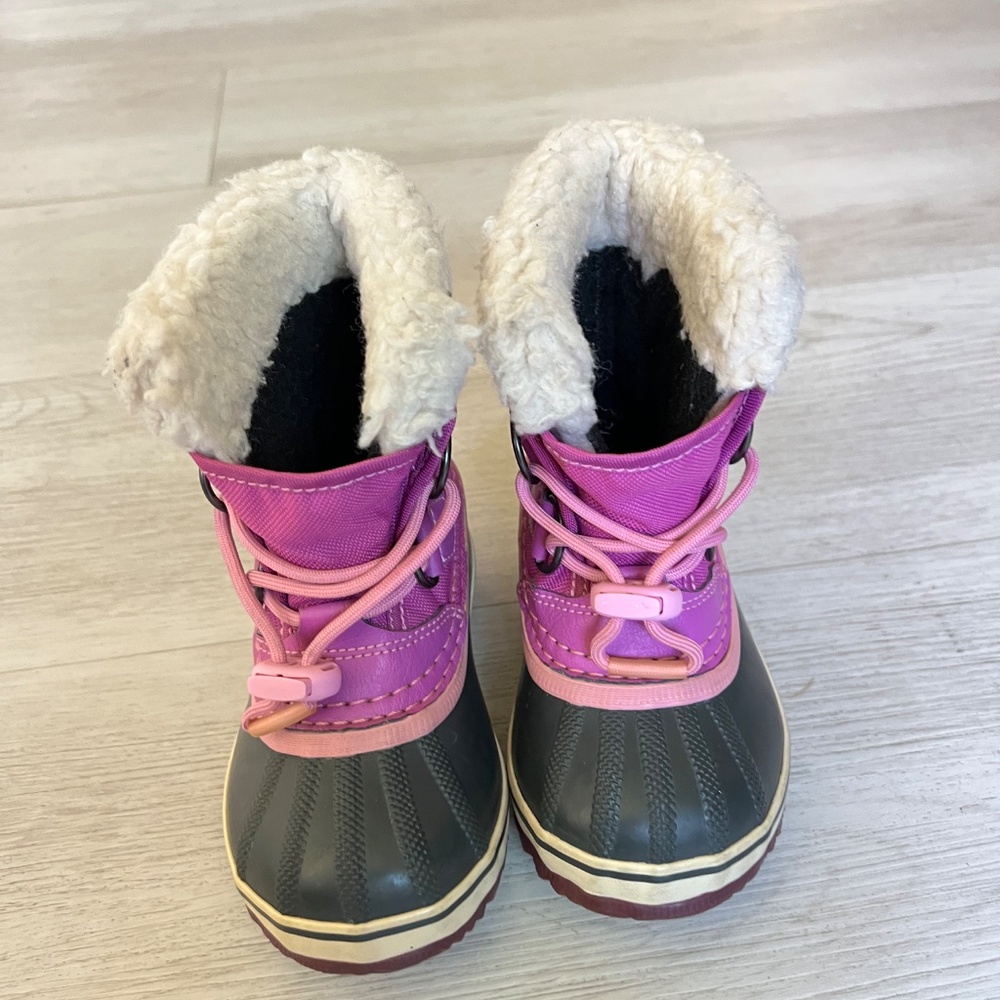 Snow boots - Picture 4 of 4